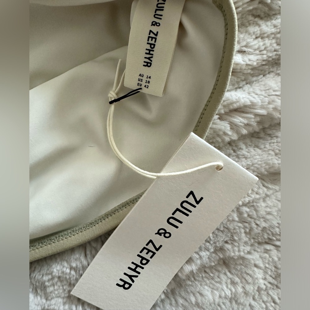 Zulu & Zephyr Aloe Ruched Bandeau Aloe NWT size AU 14/US10